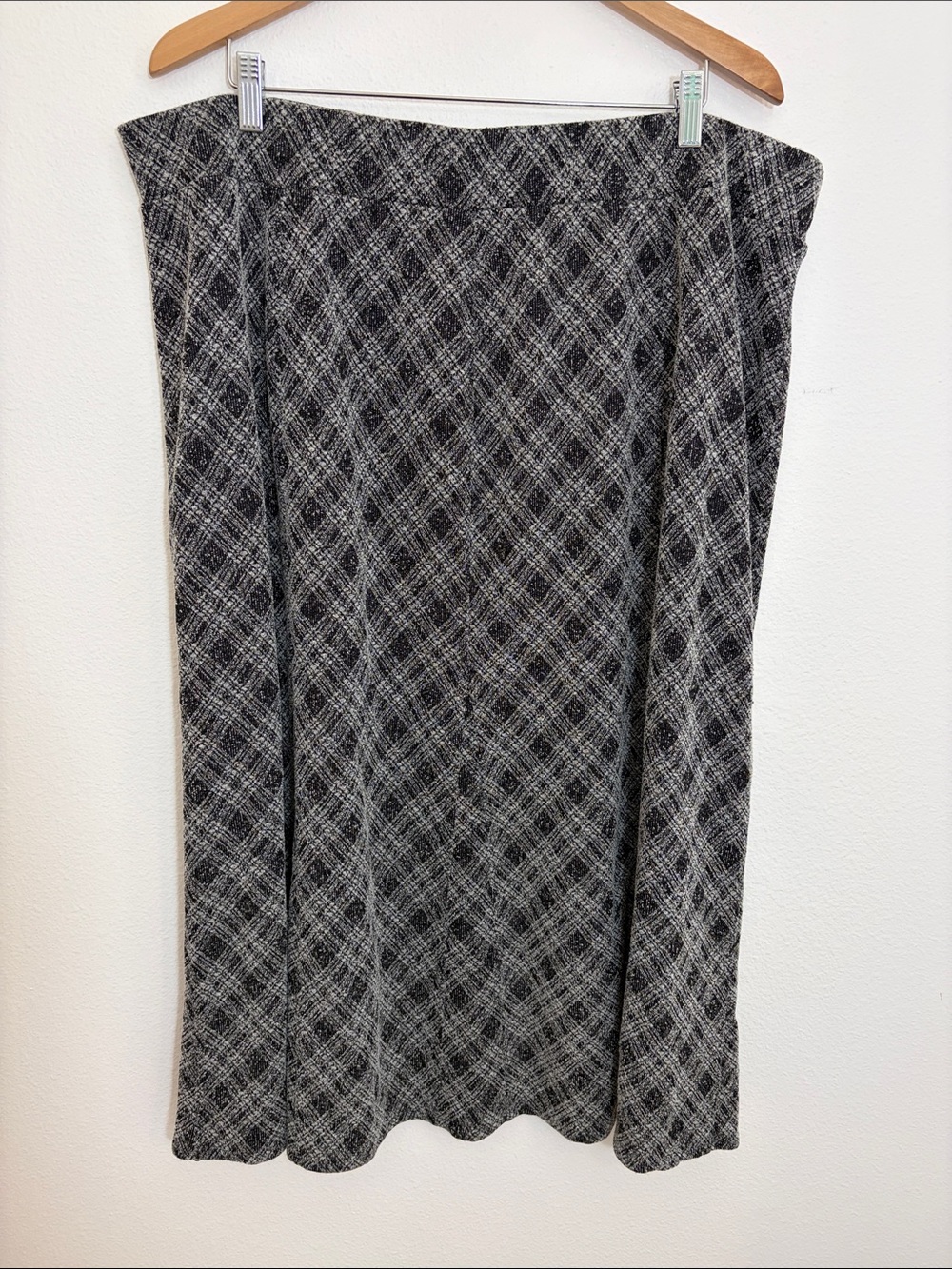 Avenue Classic Black & Gray Plaid Midi Plus Size Office Skirt